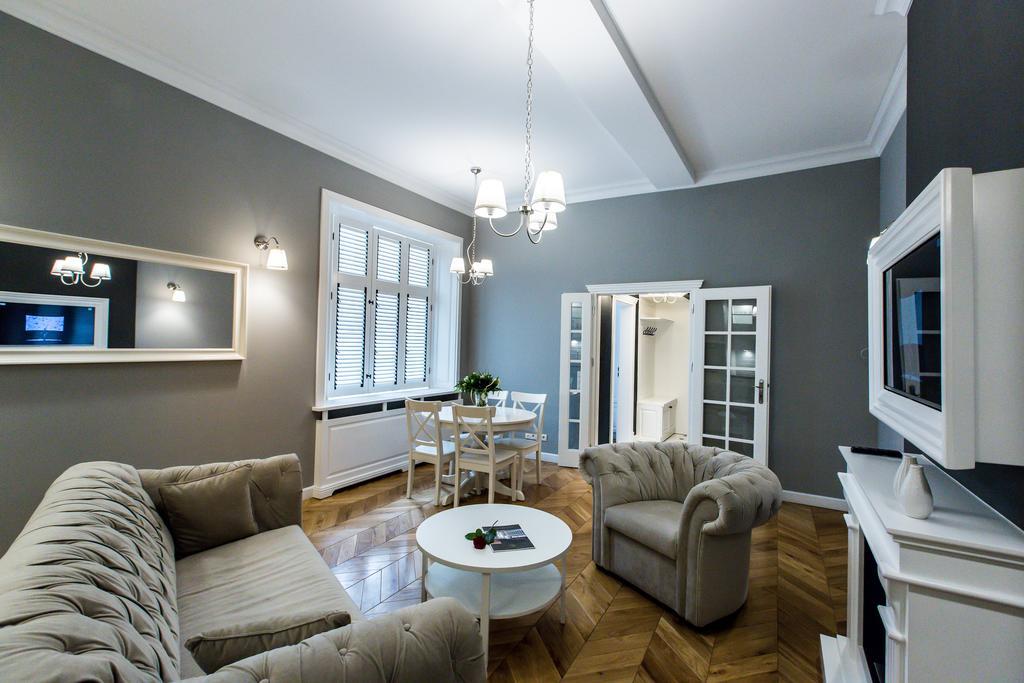 Poznańska Metro Centrum Apartment Varsóvia Exterior foto